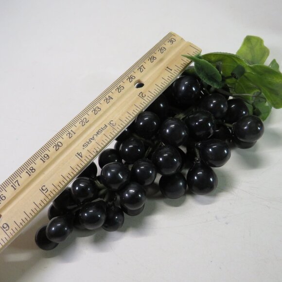 Vintage (4) faux fruit Dark Purple and Red Grapes (drapes well) Decor - Picture 6 of 6